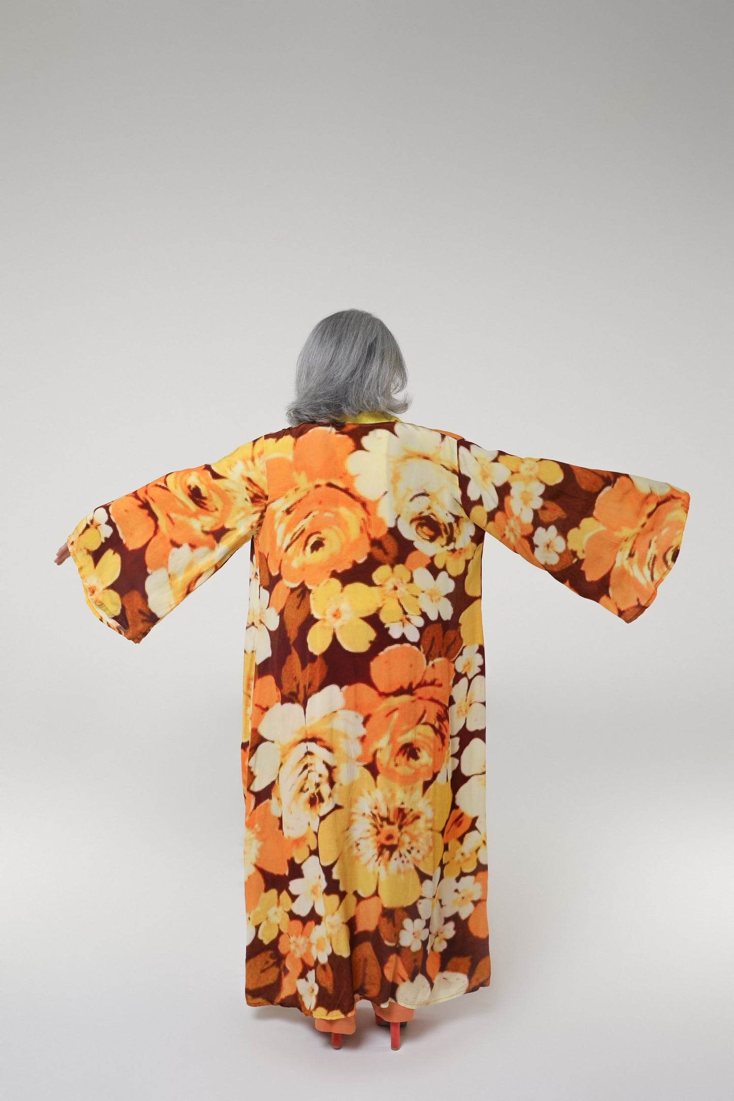 RETRO BLOOMS