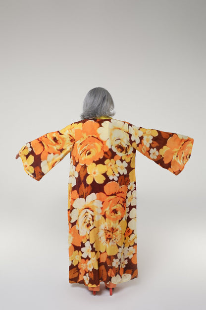 RETRO BLOOMS